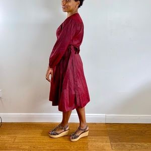 CALYPSO BORDEAUX SILK TAFETTA SIGNATURE WRAP DRESS SZ M